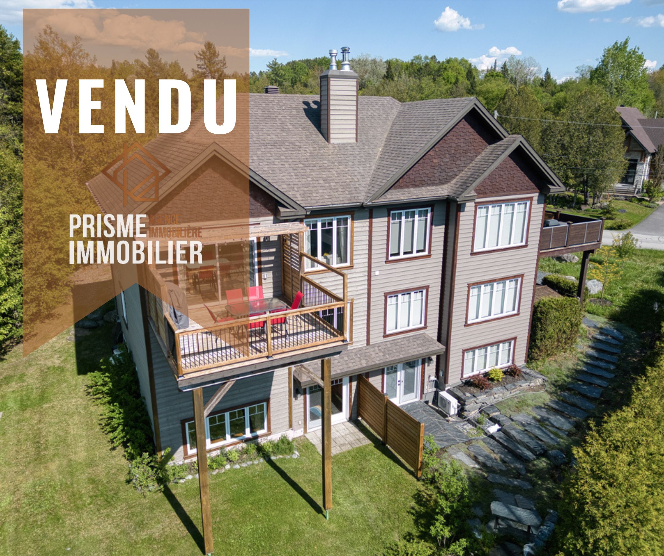Superbe maison à vendre à Orford. Cette maison à vendre à Orford vous intéresse? Contactez un de nos courtiers immobiliers pour plus d'information sur cette maison à vendre au 23B Rue des Merles Orford (Estrie), Québec, J1X7S9