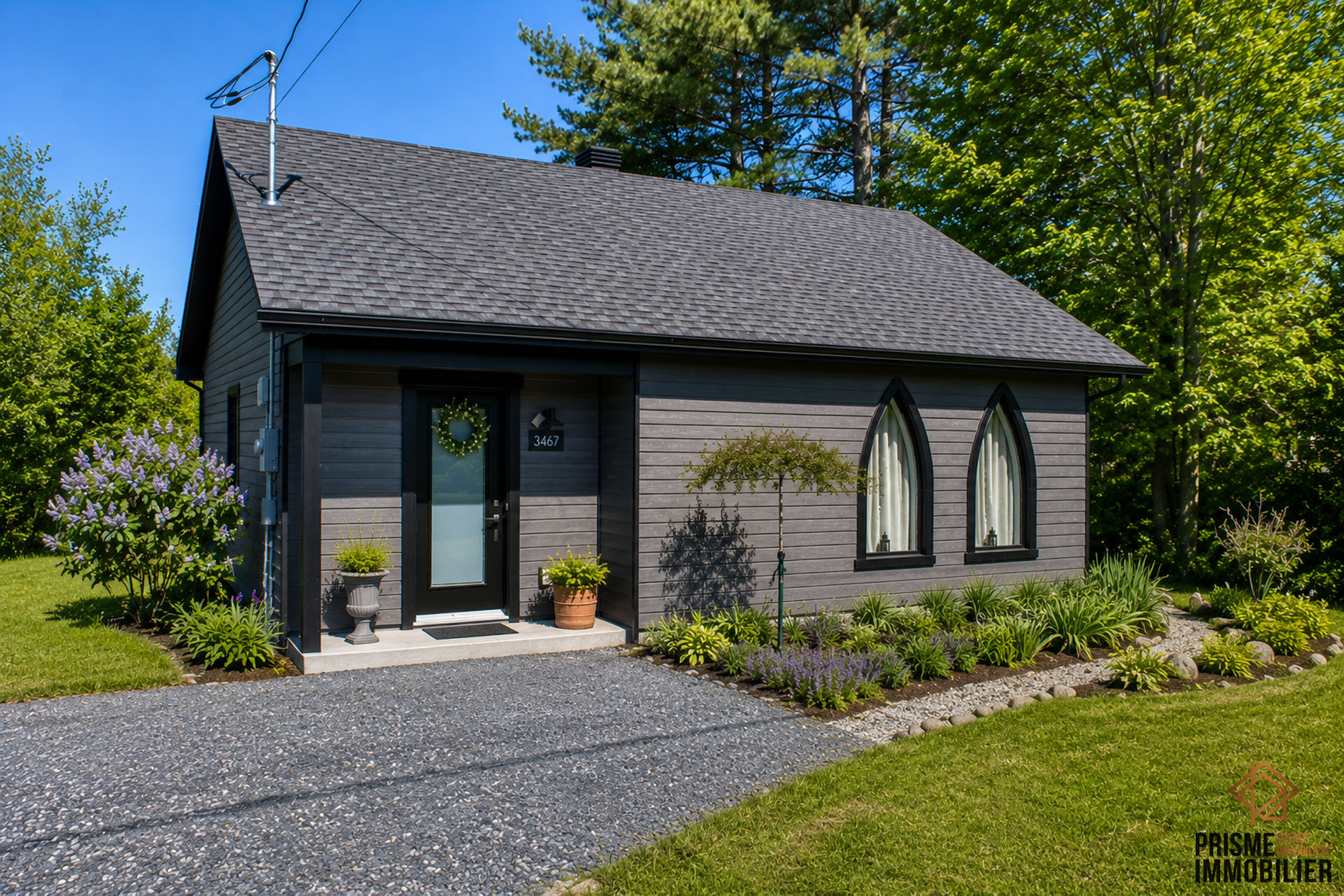 Superbe maison à vendre à Sherbrooke . Cette maison à vendre à Sherbrooke  vous intéresse? Contactez un de nos courtiers immobiliers pour plus d'information sur cette maison à vendre au 3467 Rue Galt O. Sherbrooke (Les Nations) (Estrie), Québec, J1K3B9