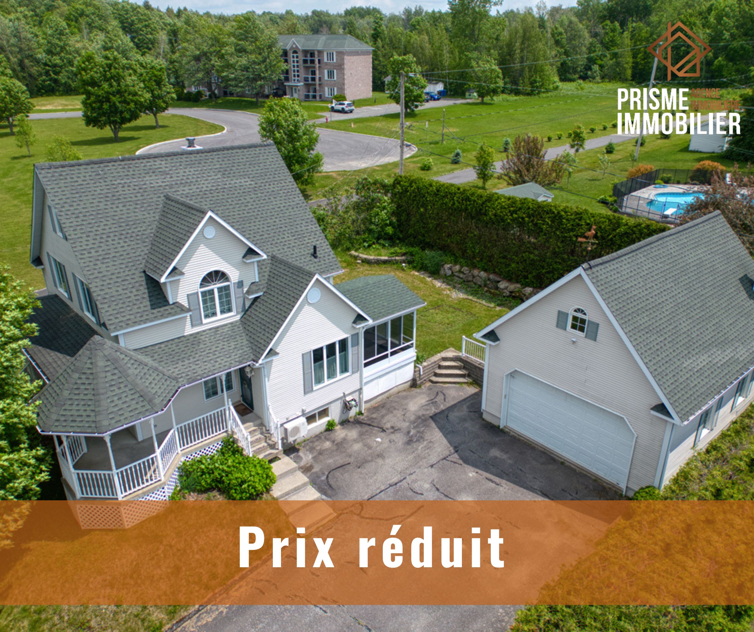 Superbe maison à vendre à Valcourt - Vill. Cette maison à vendre à Valcourt - Vill vous intéresse? Contactez un de nos courtiers immobiliers pour plus d'information sur cette maison à vendre au 1340 Boul. des Érables Valcourt - Ville (Estrie), Québec, J0E2L0